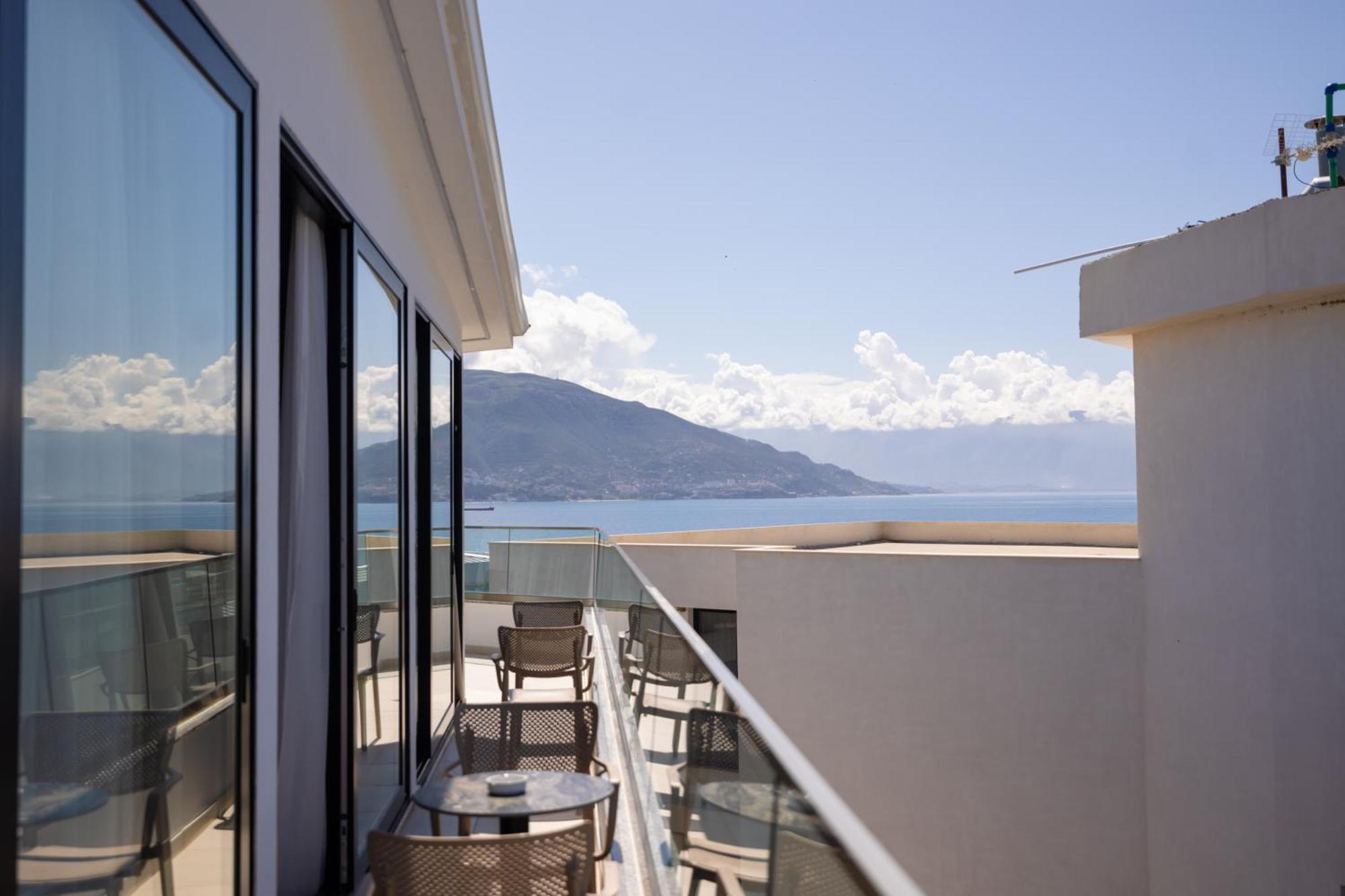 Sea & Sand Vlorë Exterior foto